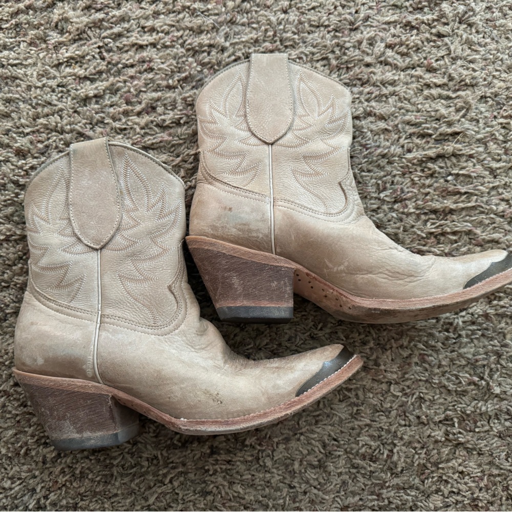 Idyllwind booties